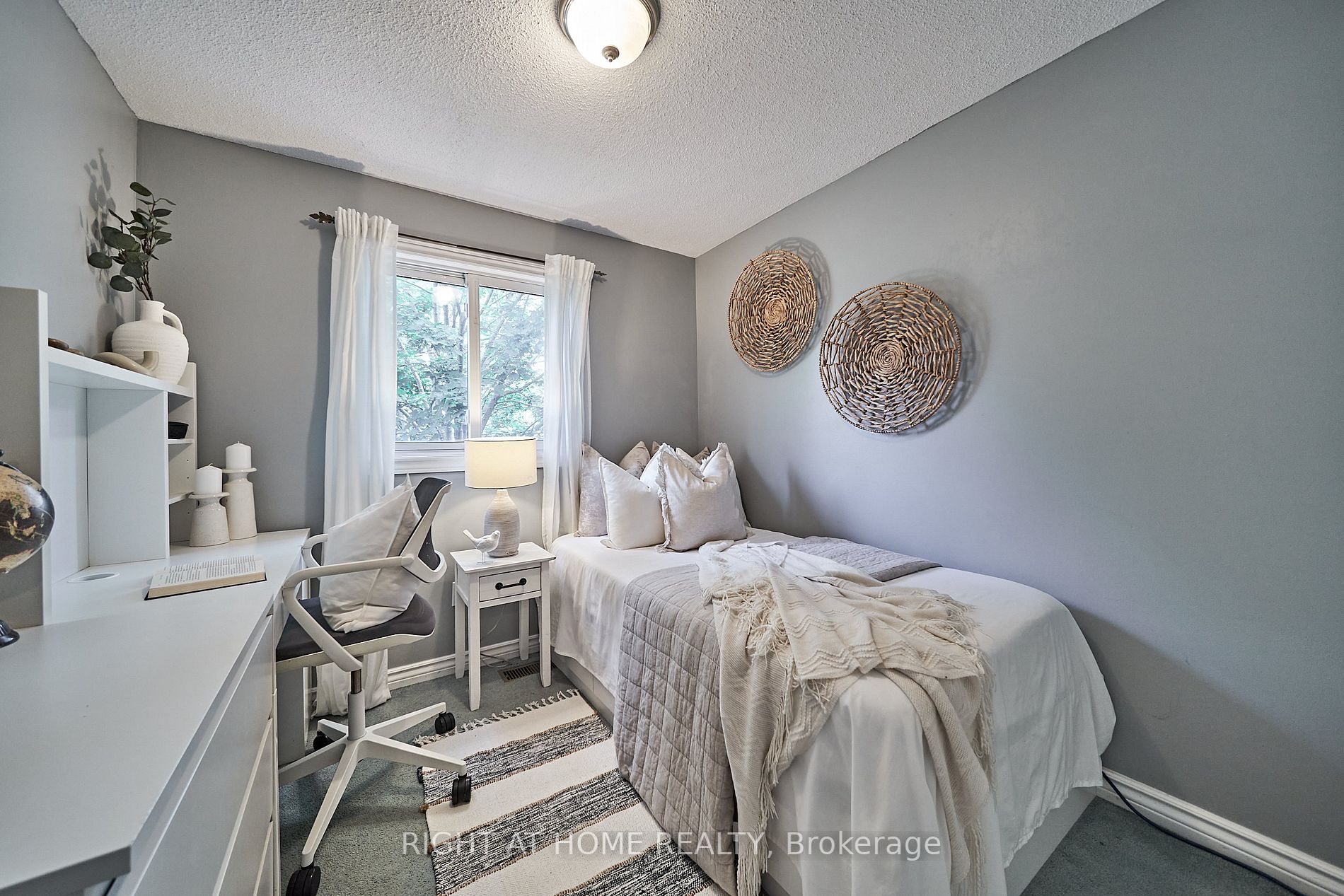 19 Greenfield Cres