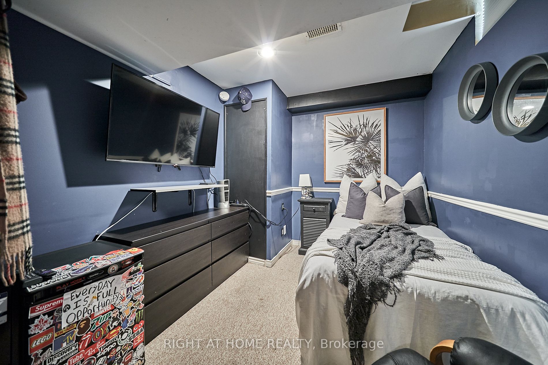 19 Greenfield Cres