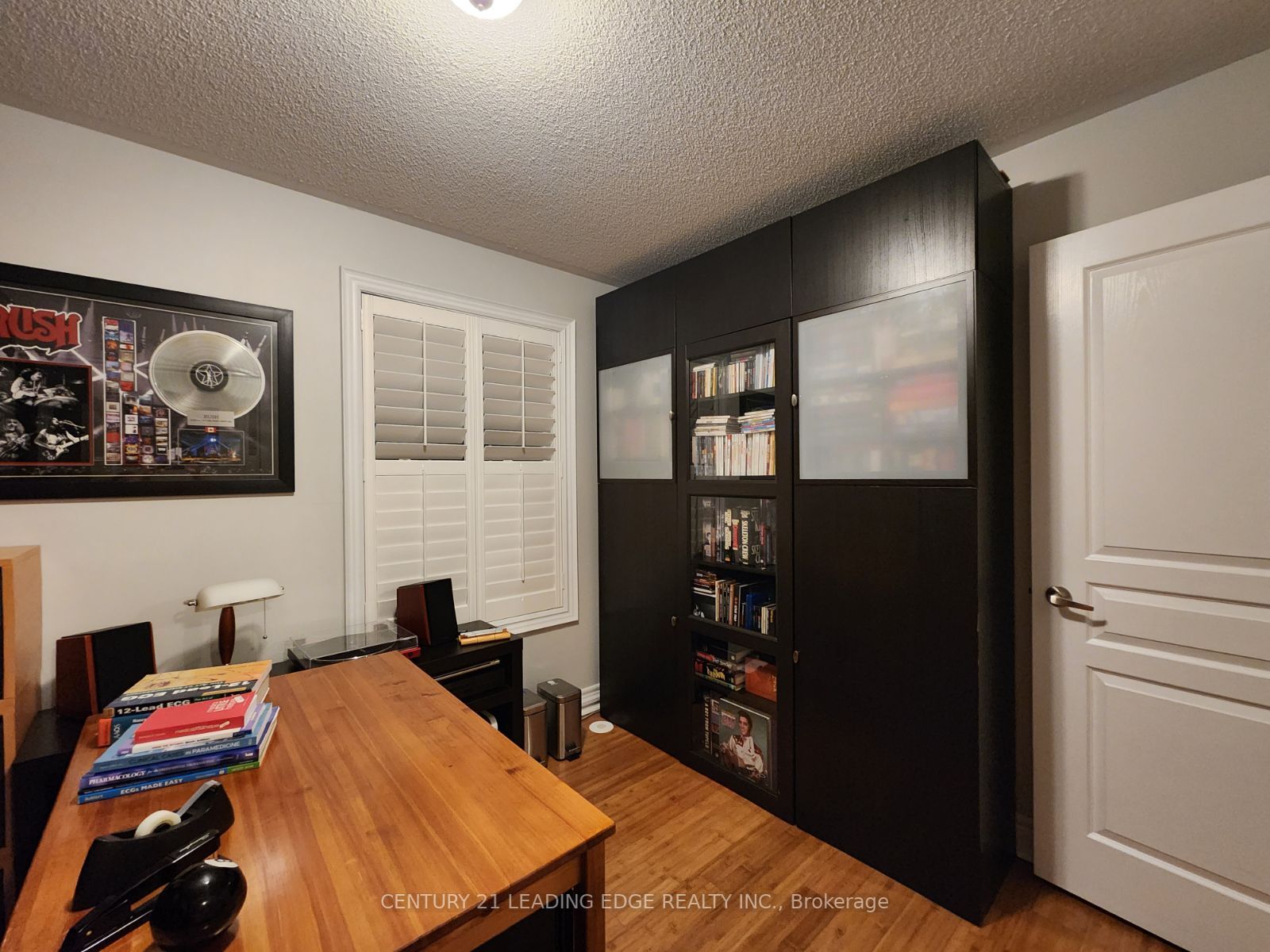 1 Fairhead Mews