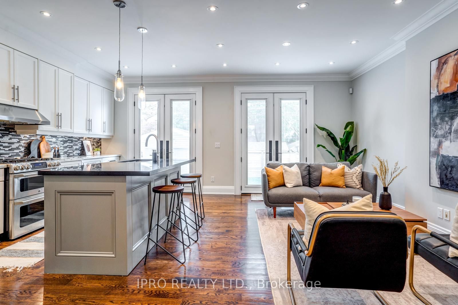 1134 Greenwood Ave