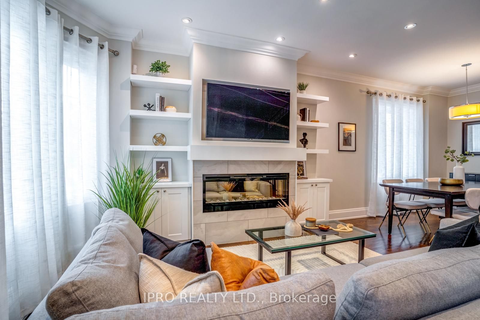 1134 Greenwood Ave