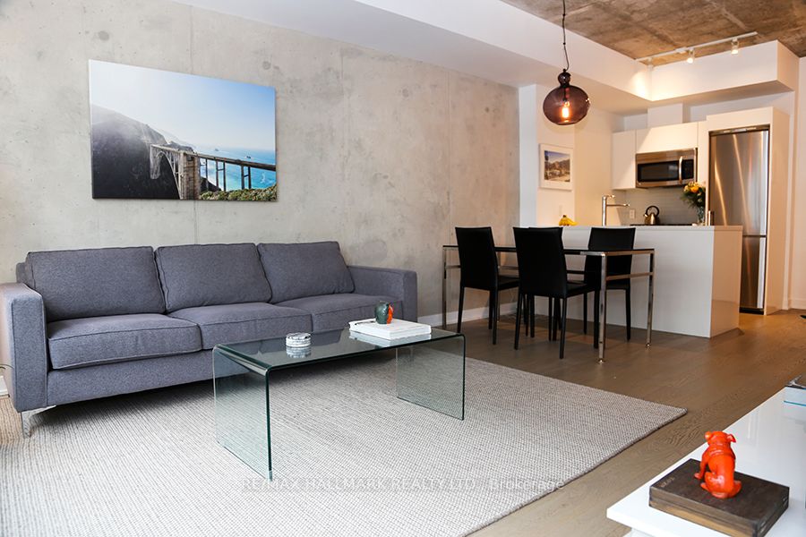 1201 Dundas St E, #505