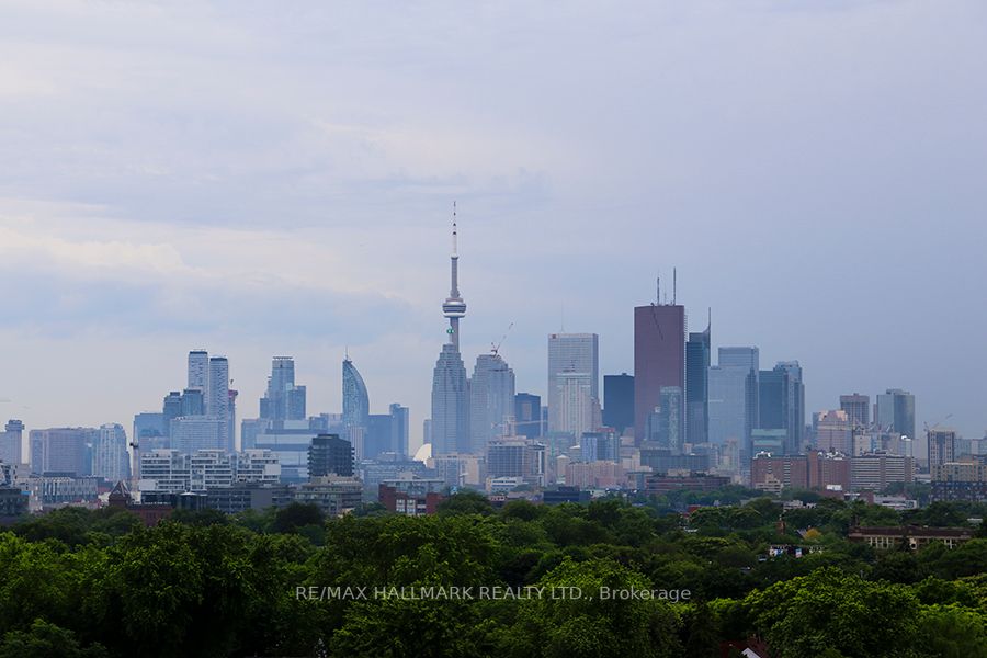 1201 Dundas St E, #505