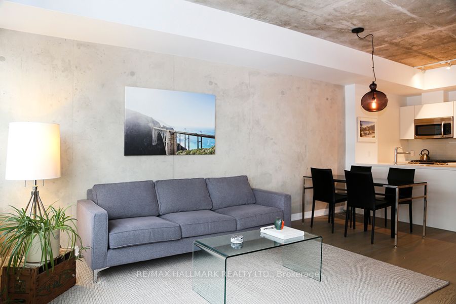 1201 Dundas St E, #505