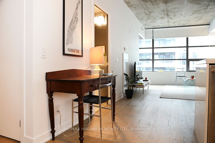 1201 Dundas St E, #505