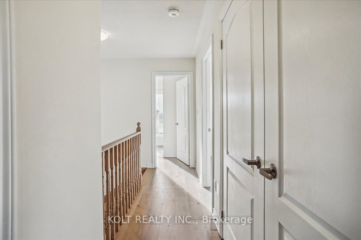 1198 Rexton Dr