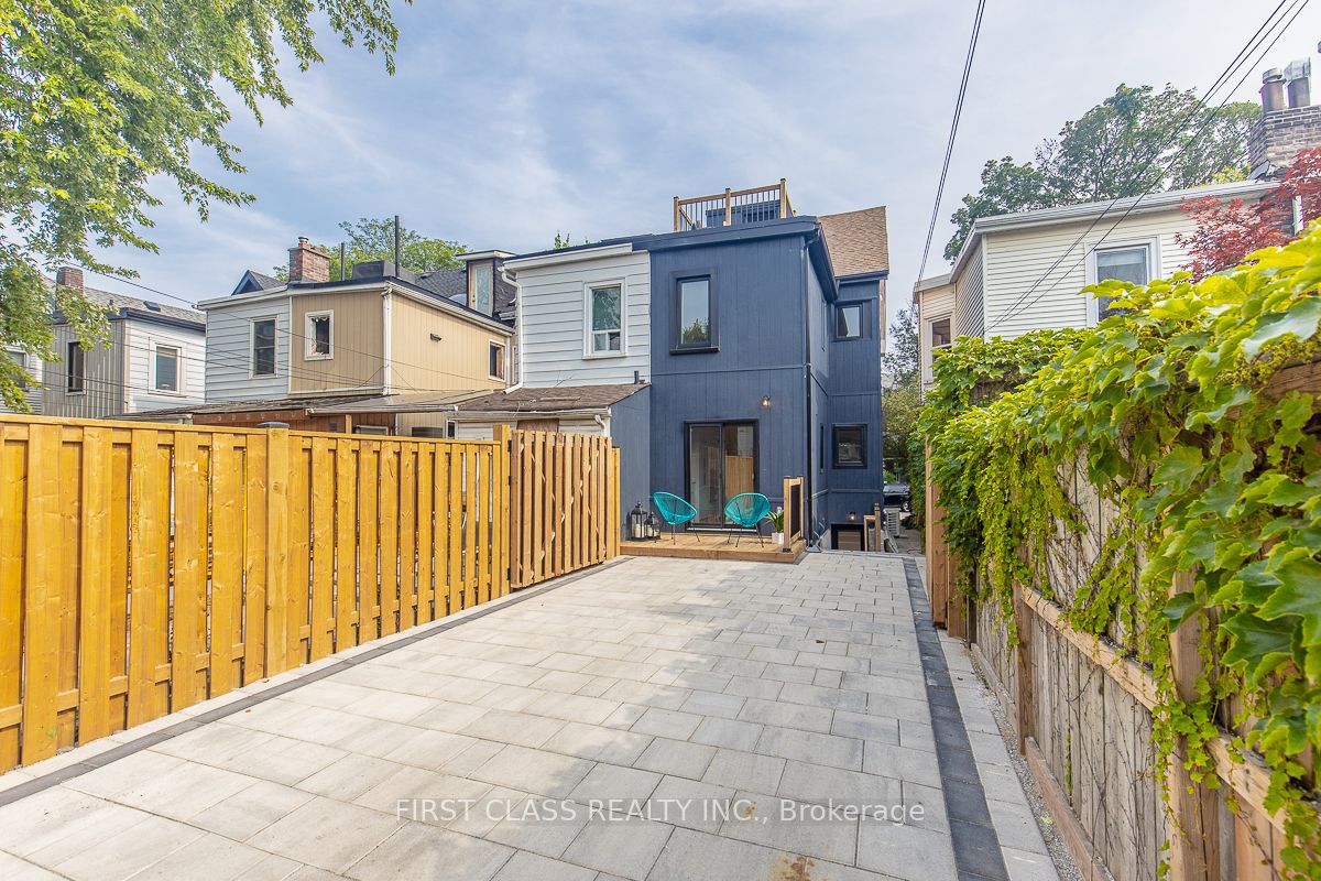 28 Endean Ave