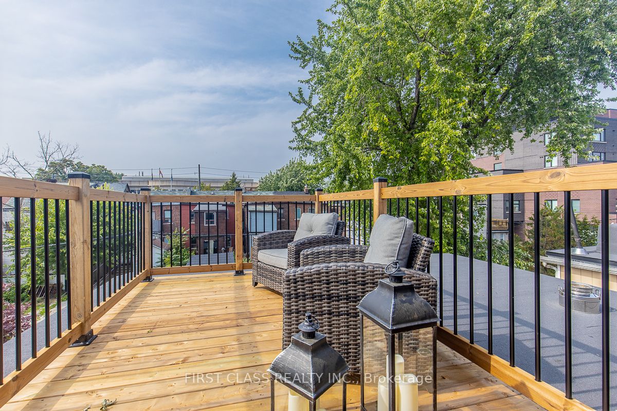 28 Endean Ave, #Upper