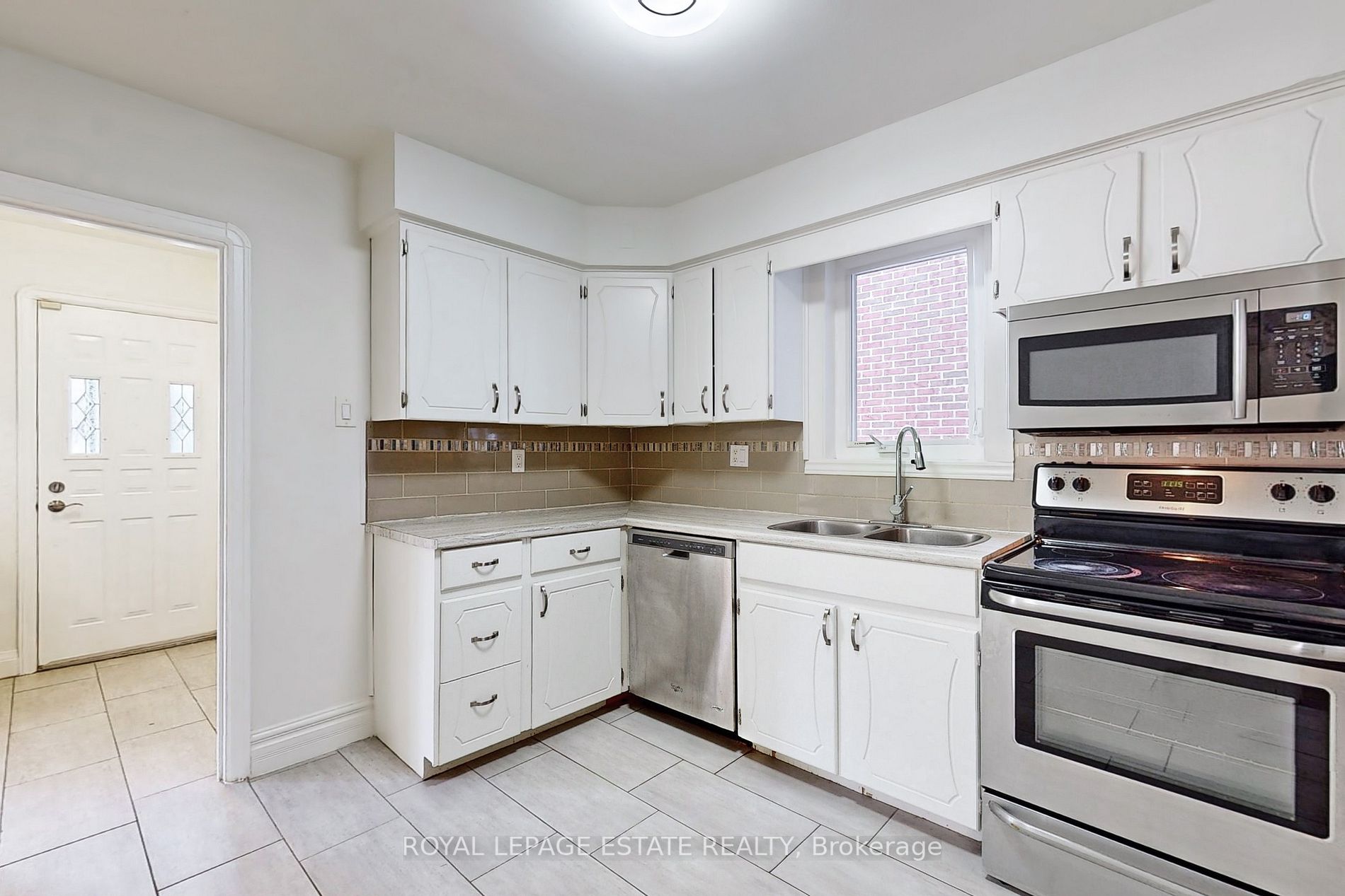 10 Ralston Ave, #Main Fl