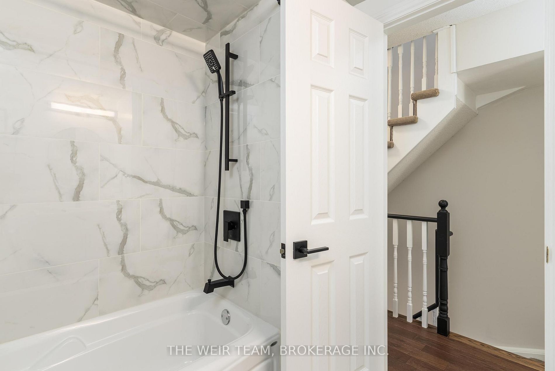 2 Dorothy Bullen Pl