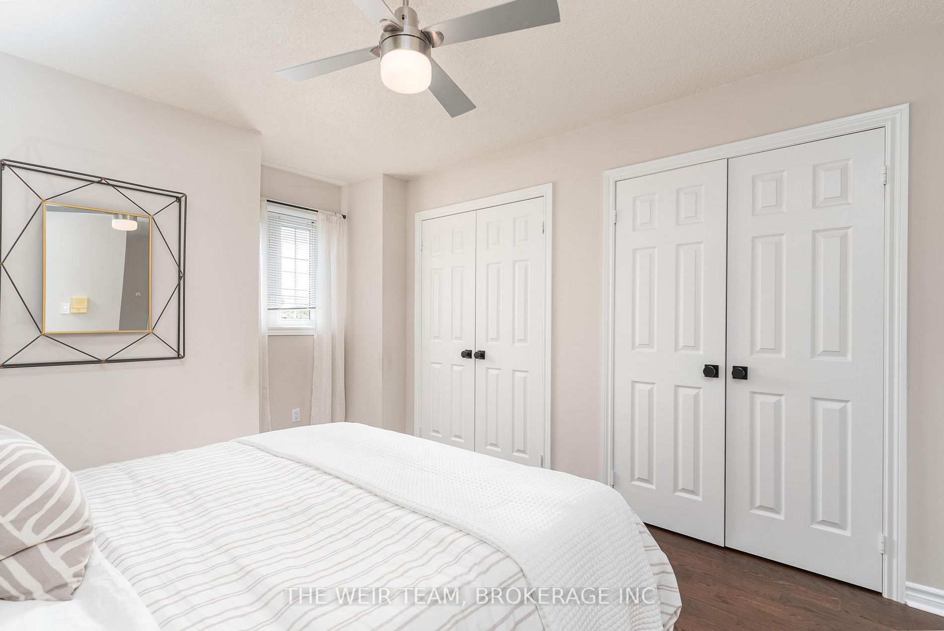2 Dorothy Bullen Pl