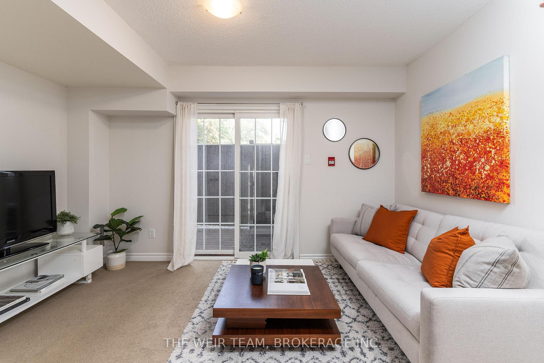 2 Dorothy Bullen Pl