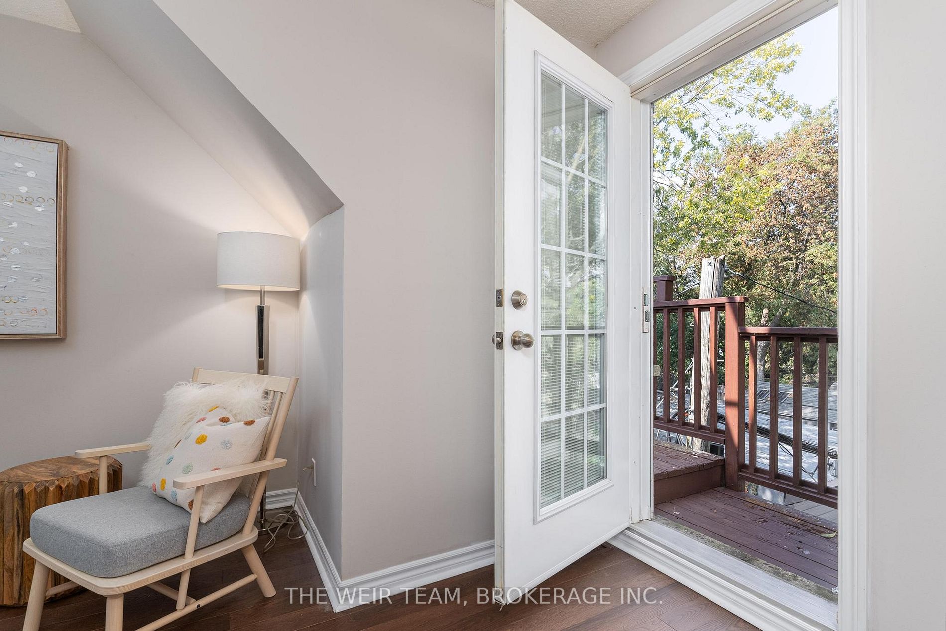 2 Dorothy Bullen Pl