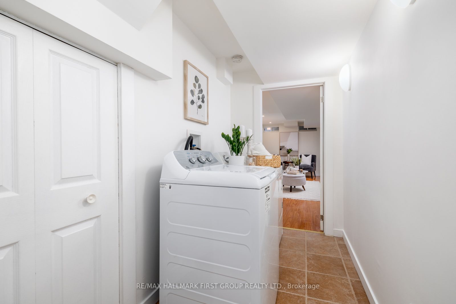 37 Hulley Cres