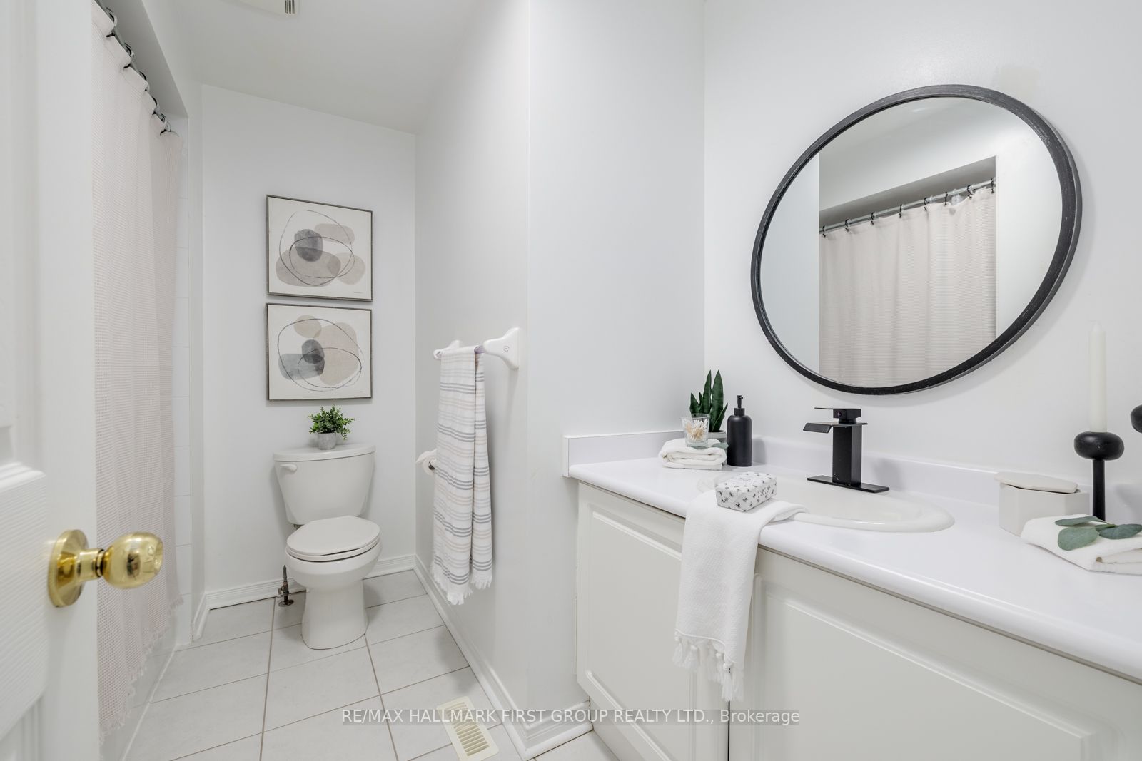 37 Hulley Cres