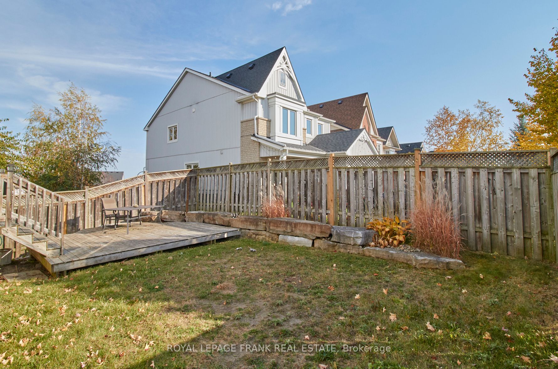 1171 Tall Pine Ave