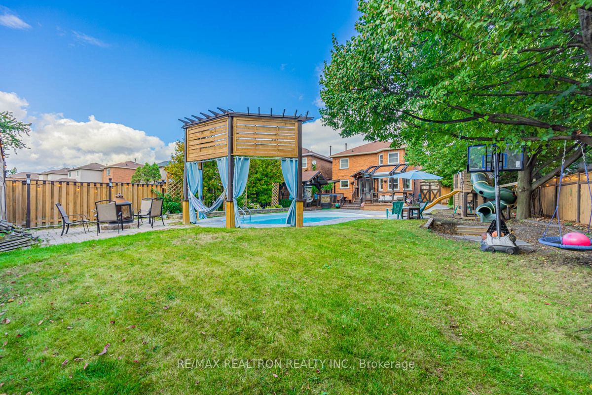 48 Sable Cres