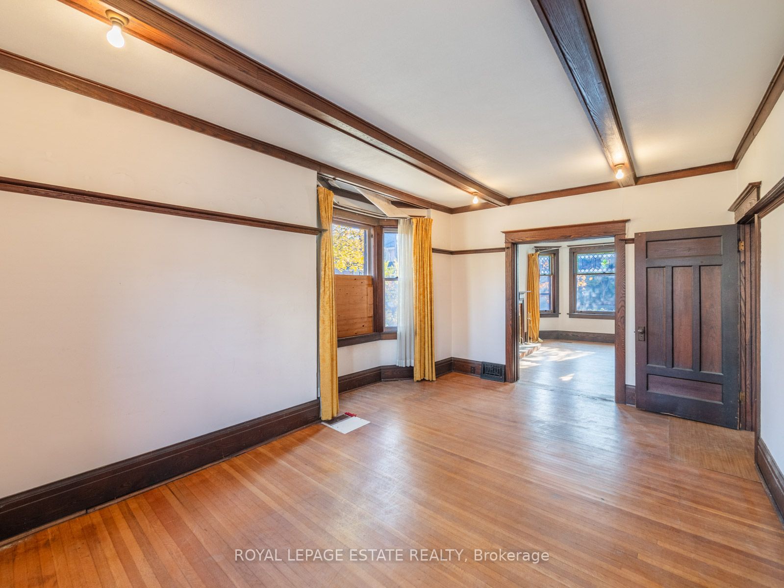 34 Millbrook Cres