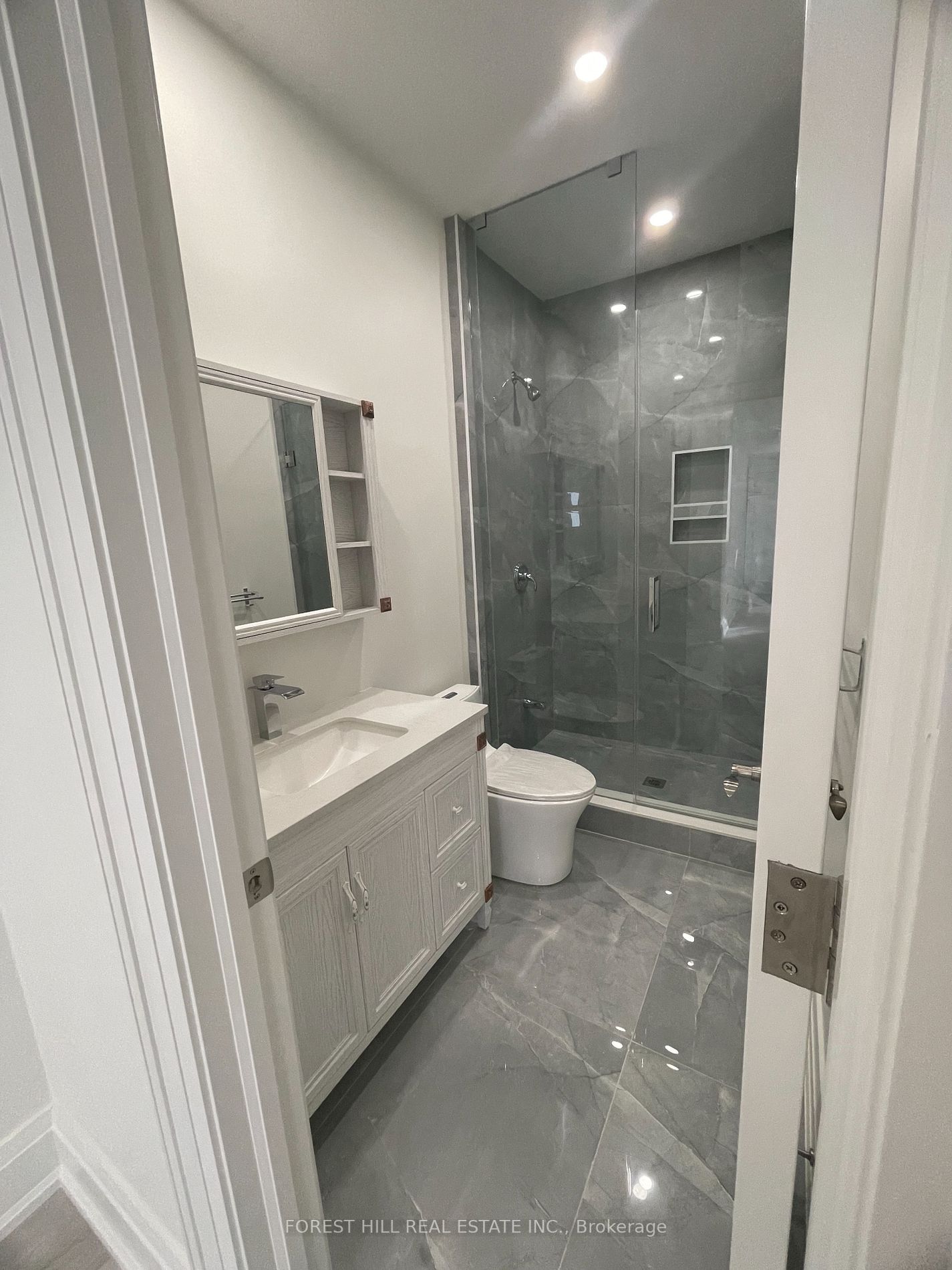 174 Beechgrove Dr, #Bsmt