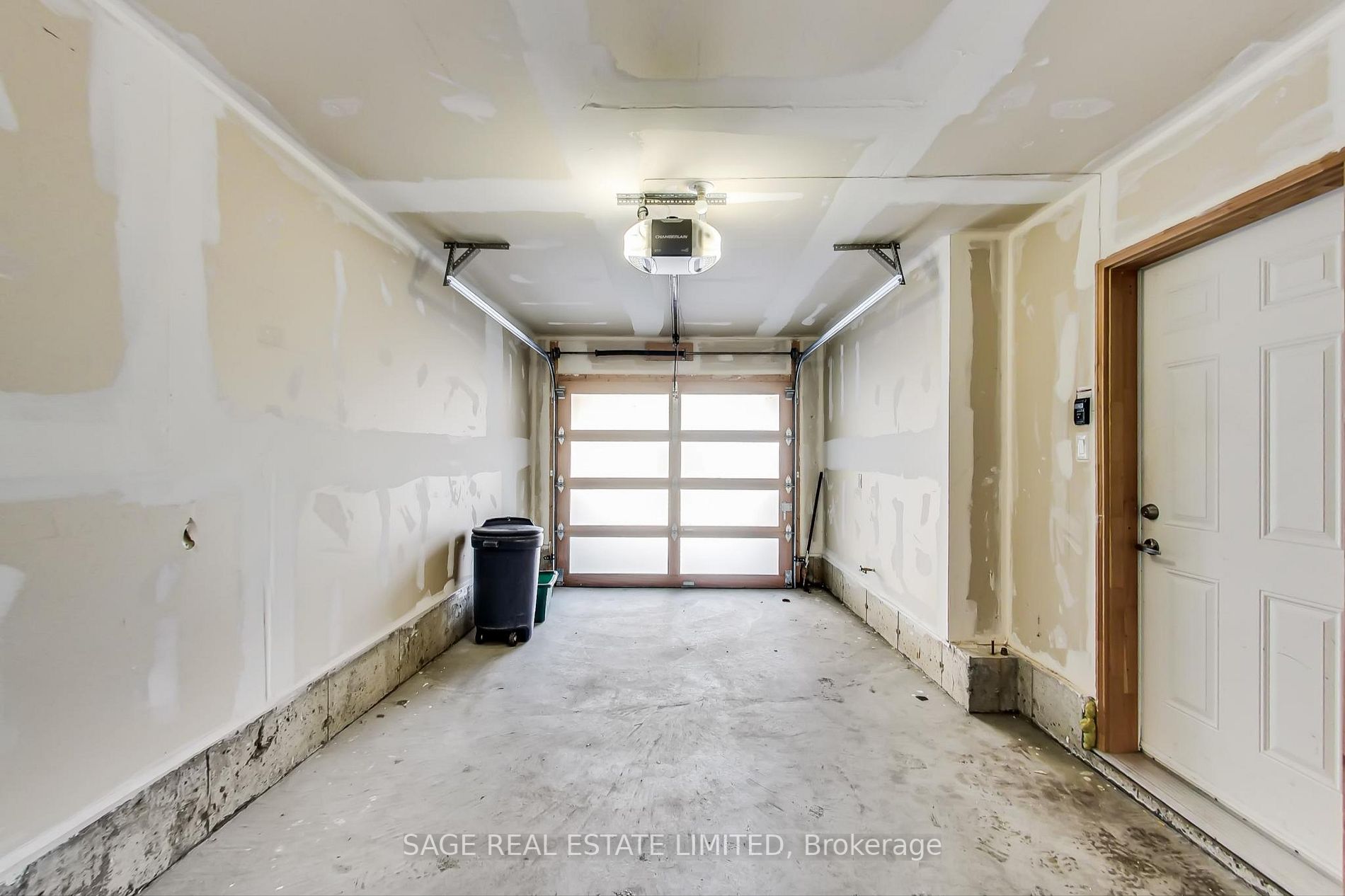 39 Pallock Hill Way, #19