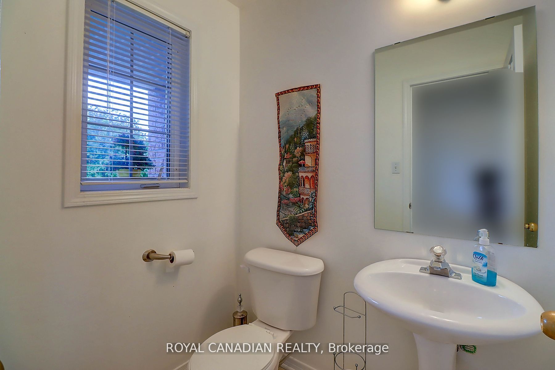 57 Richfield Sq