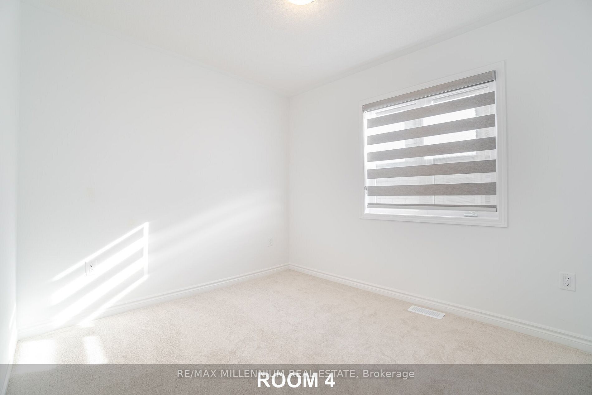3096 Paperbirch Tr