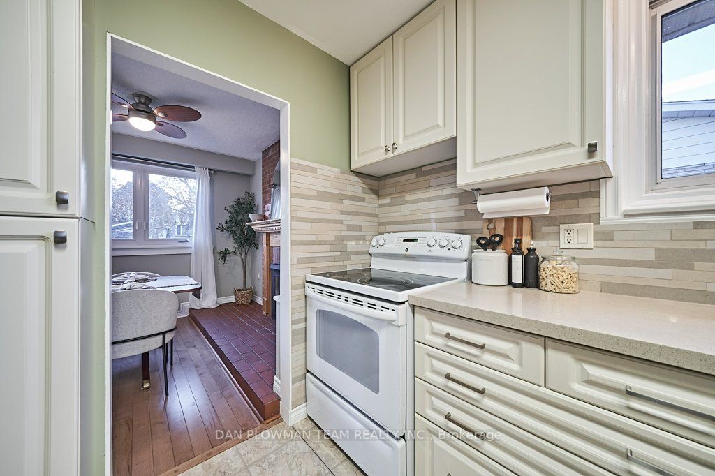 49 Taylor Rd