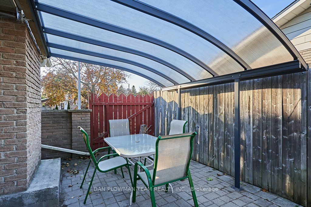 49 Taylor Rd