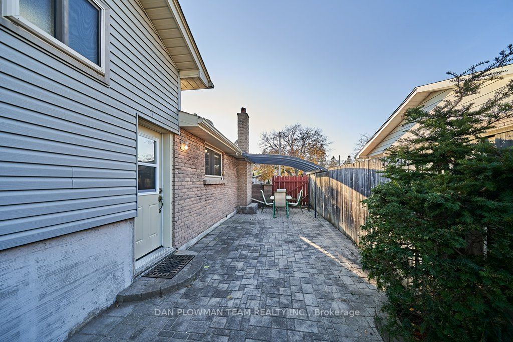 49 Taylor Rd