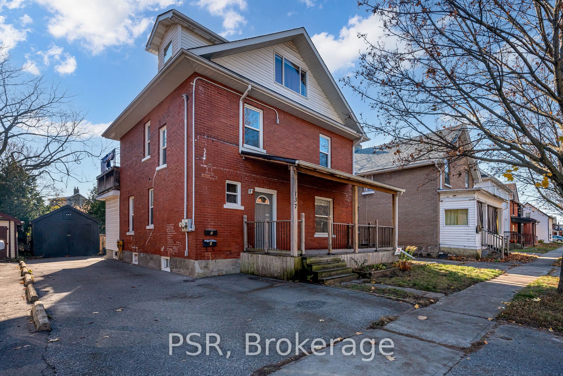 137 Elgin St E