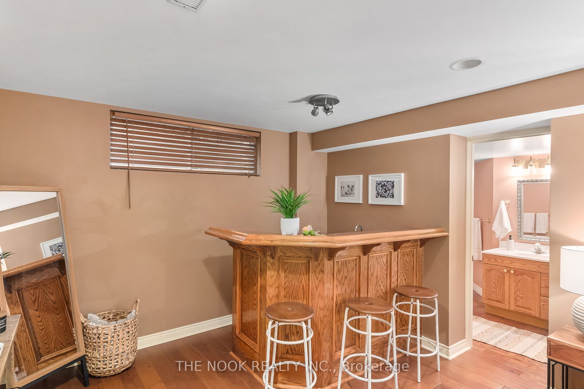 103 Orchard Crt