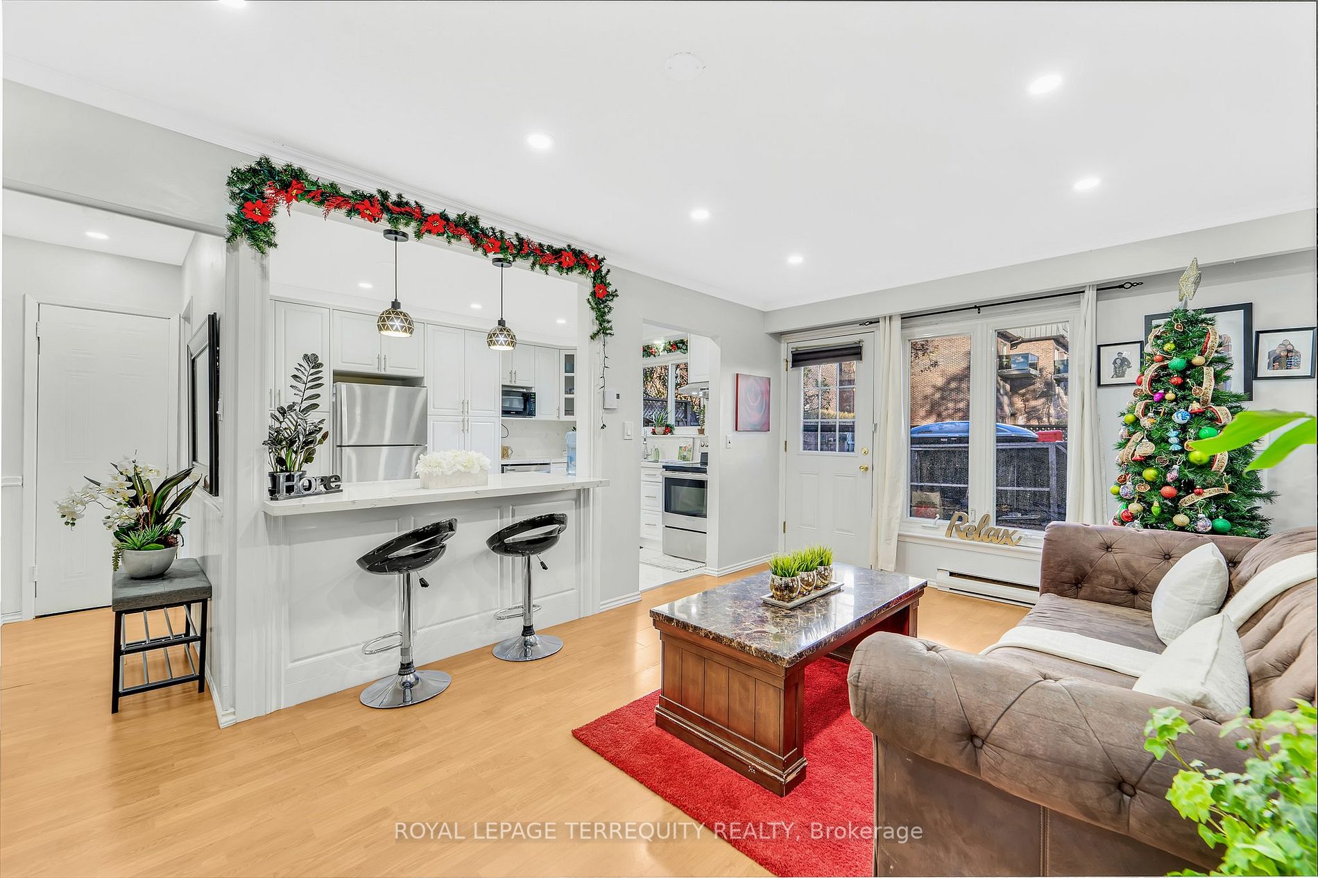 33 Taunton Rd E, #23