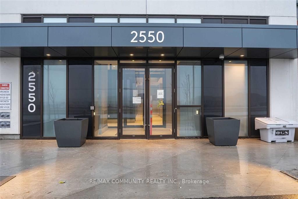 2550 Simcoe St N, #2114