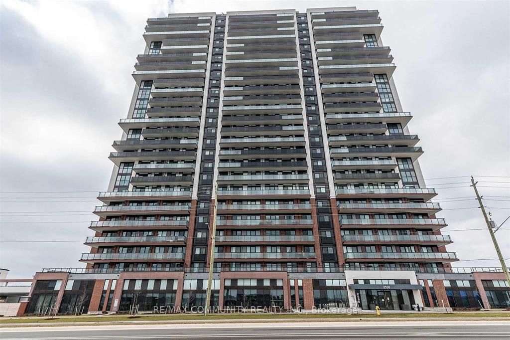 2550 Simcoe St N, #2114