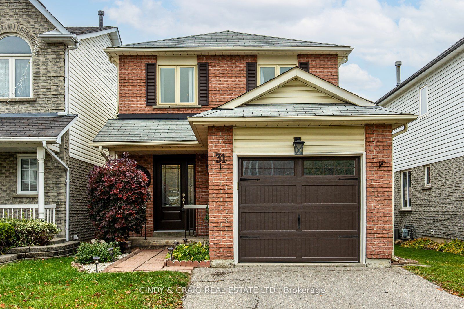 31 Poolton Cres