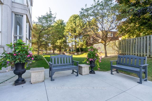 70 Cumberland Lane, #406