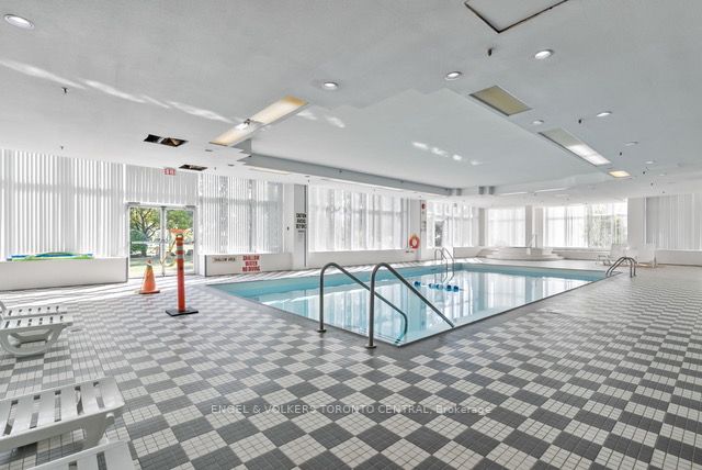 70 Cumberland Lane, #406