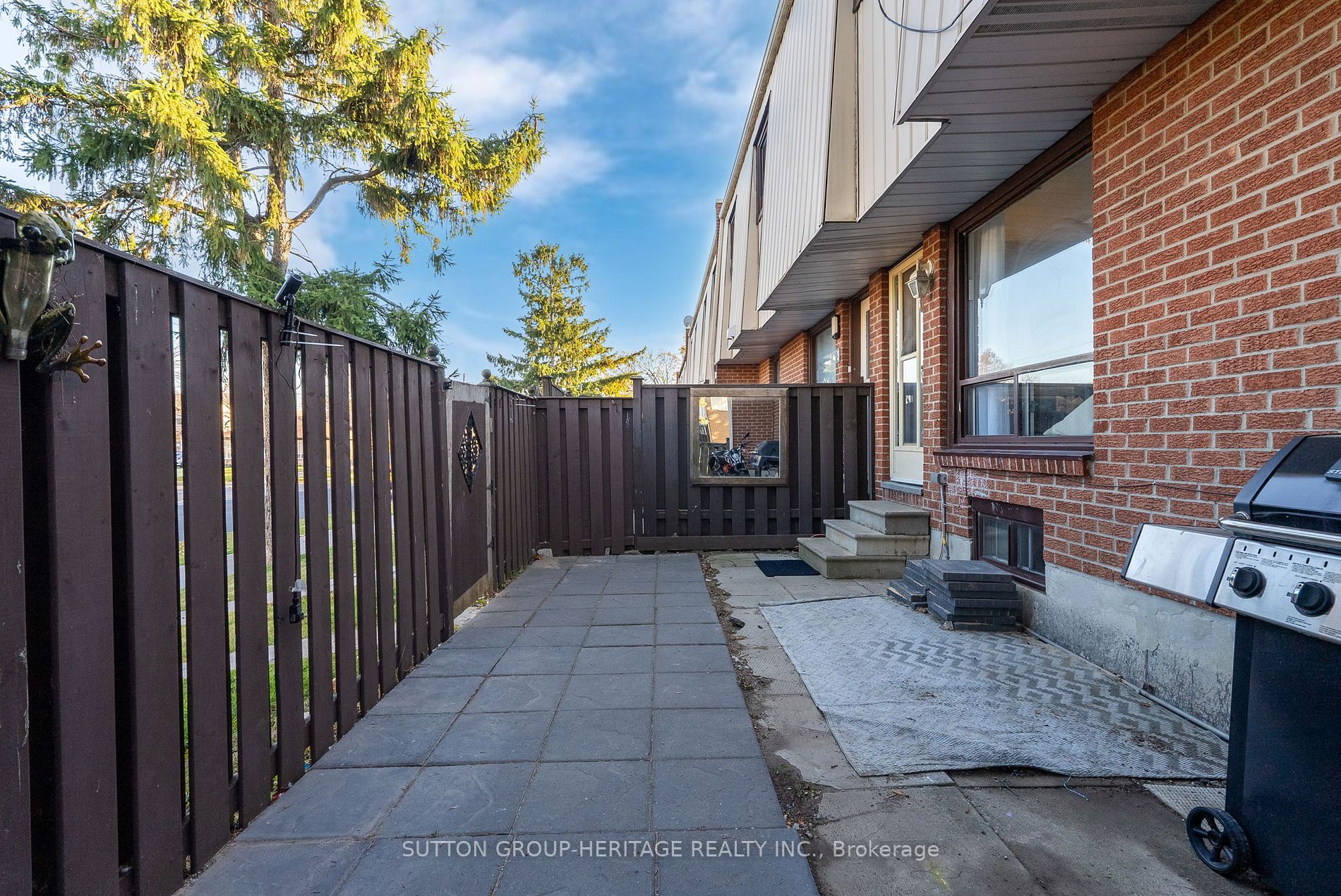1100 Oxford St, #2