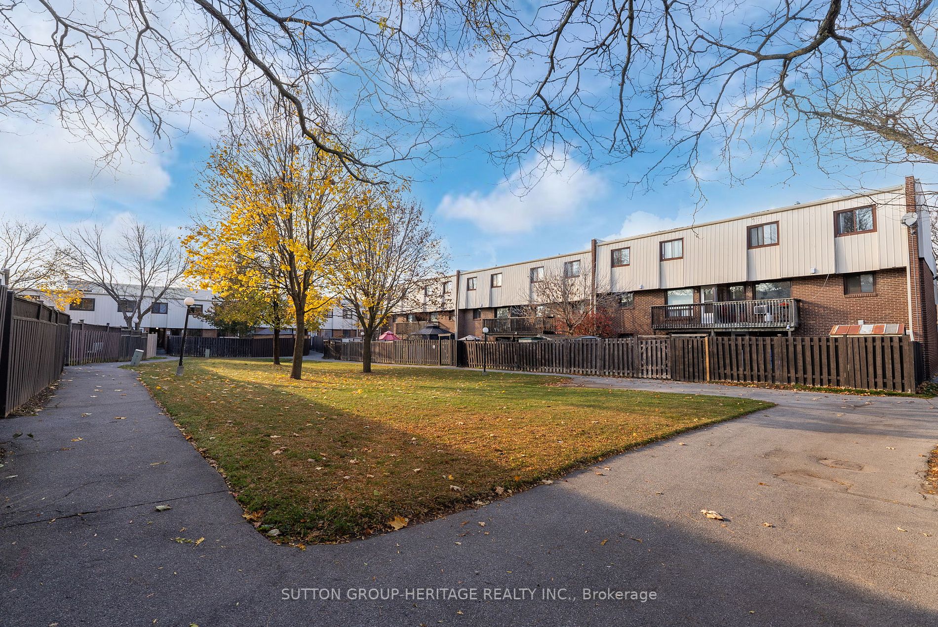 1100 Oxford St, #2