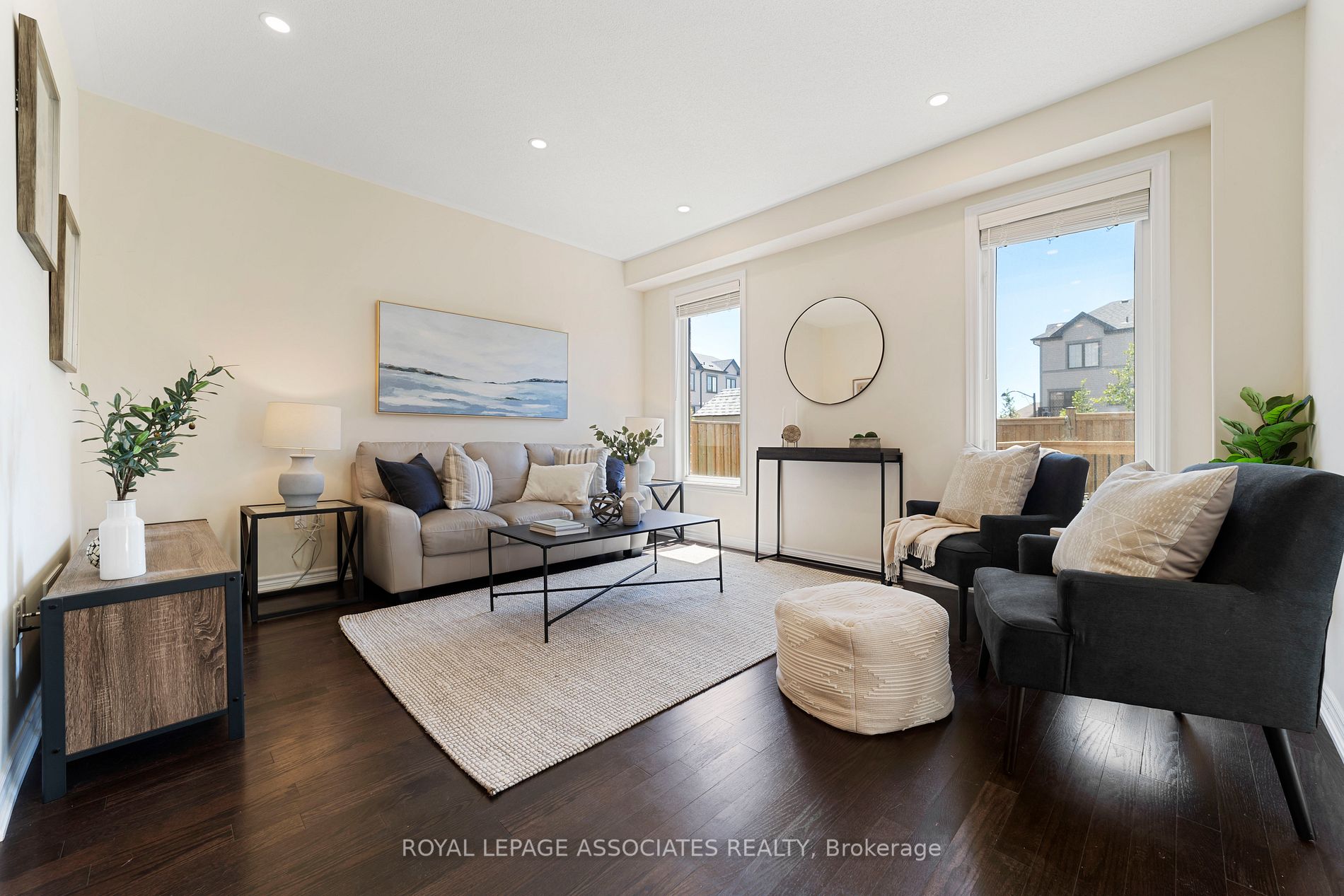 66 Moses Cres