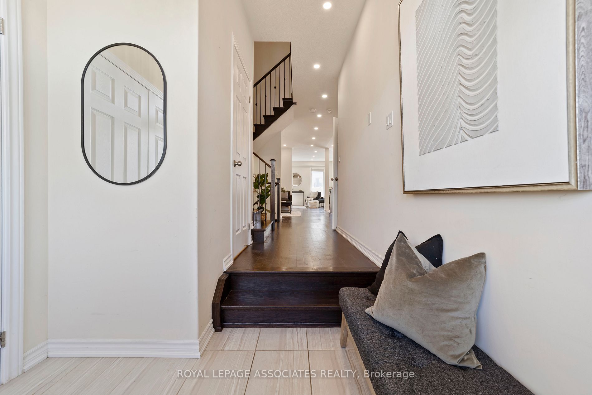 66 Moses Cres