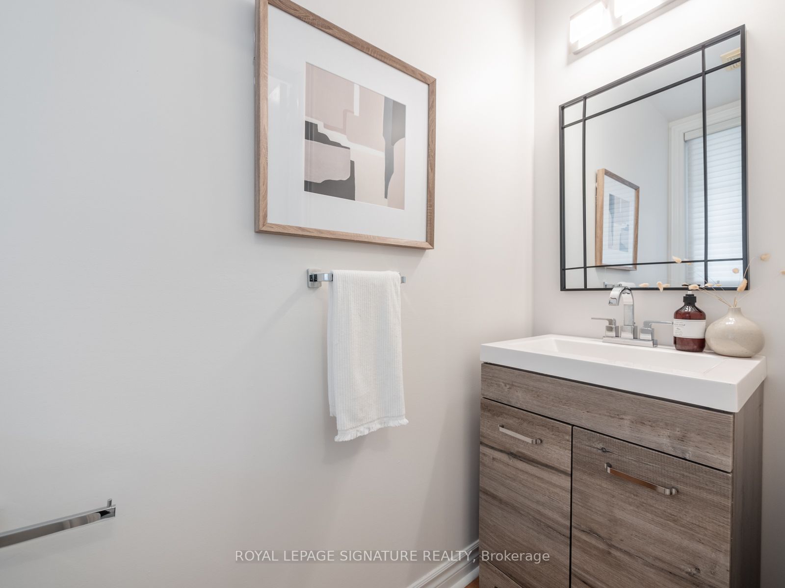 5 Charest Pl