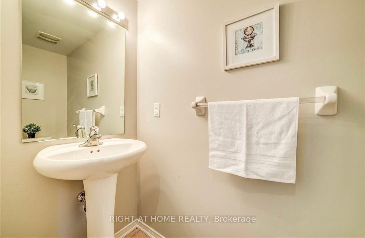 5 Westray Crescent Cres E
