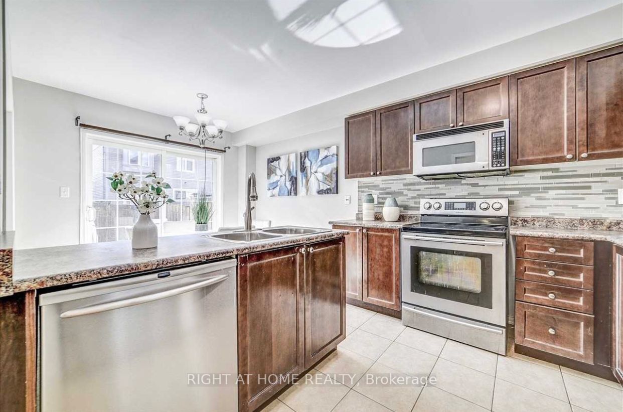 5 Westray Crescent Cres E