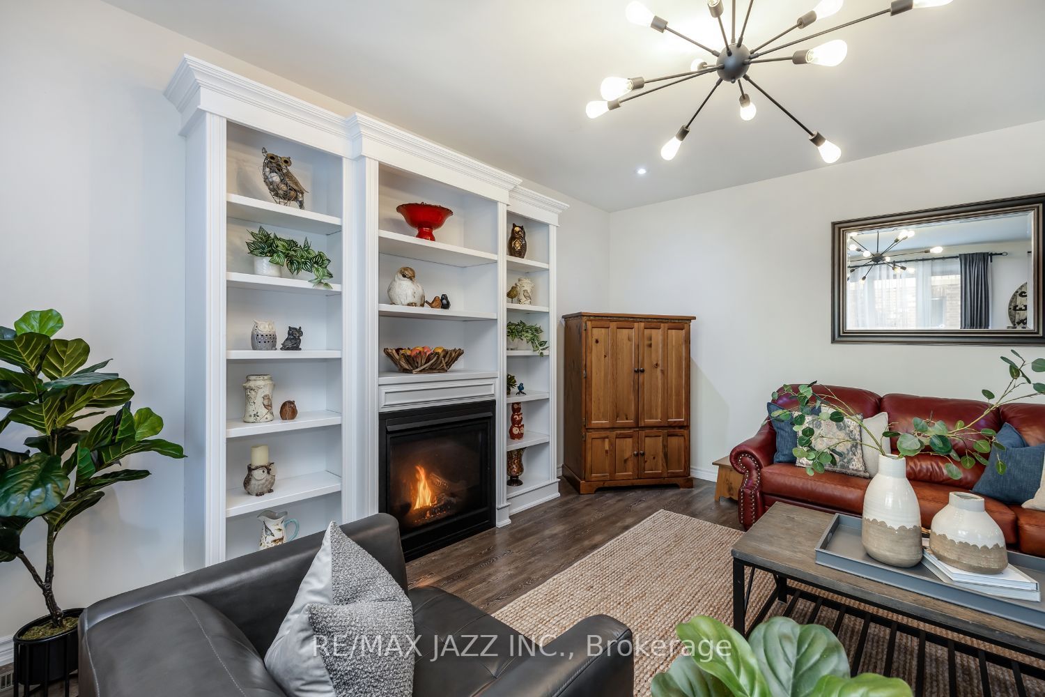 6 Colville Ave