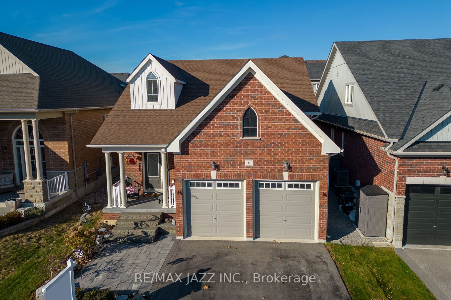 6 Colville Ave