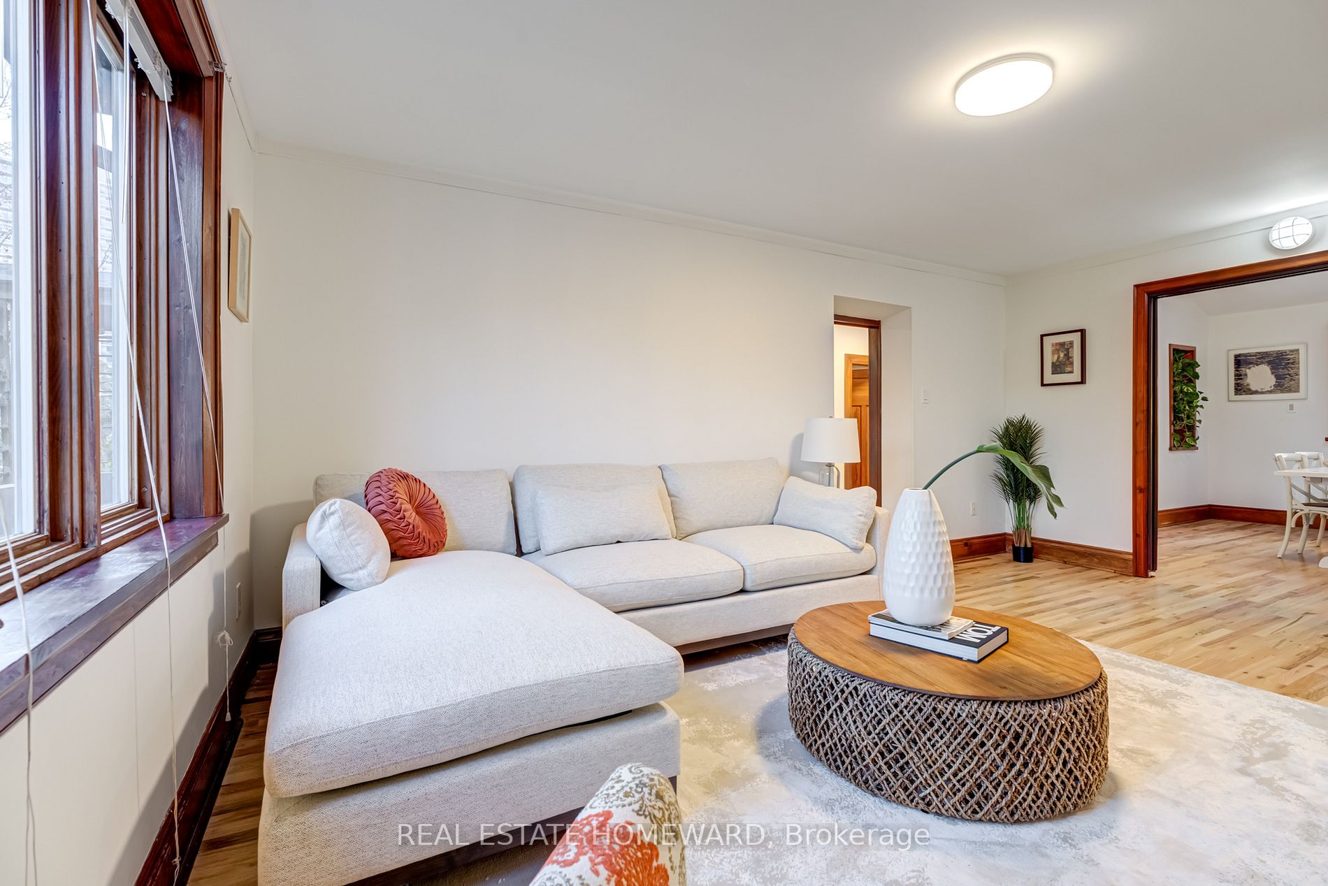 38 Goodwood Pk Cres