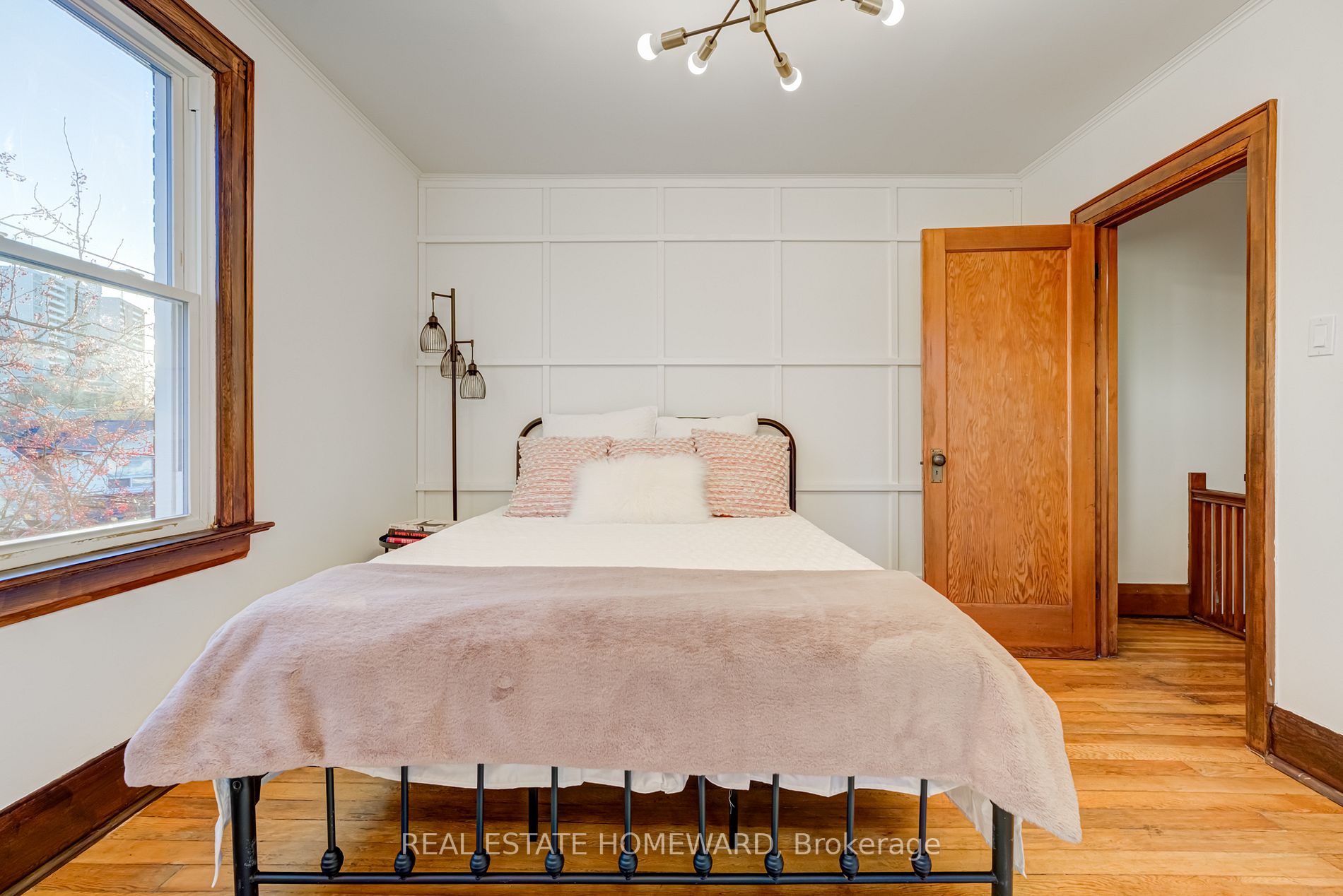 38 Goodwood Pk Cres