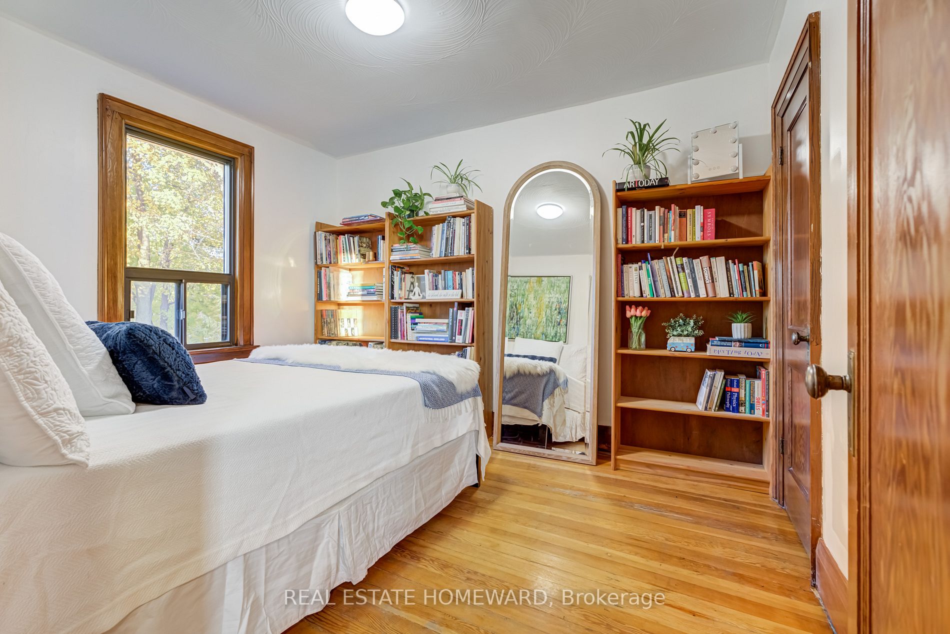 38 Goodwood Pk Cres