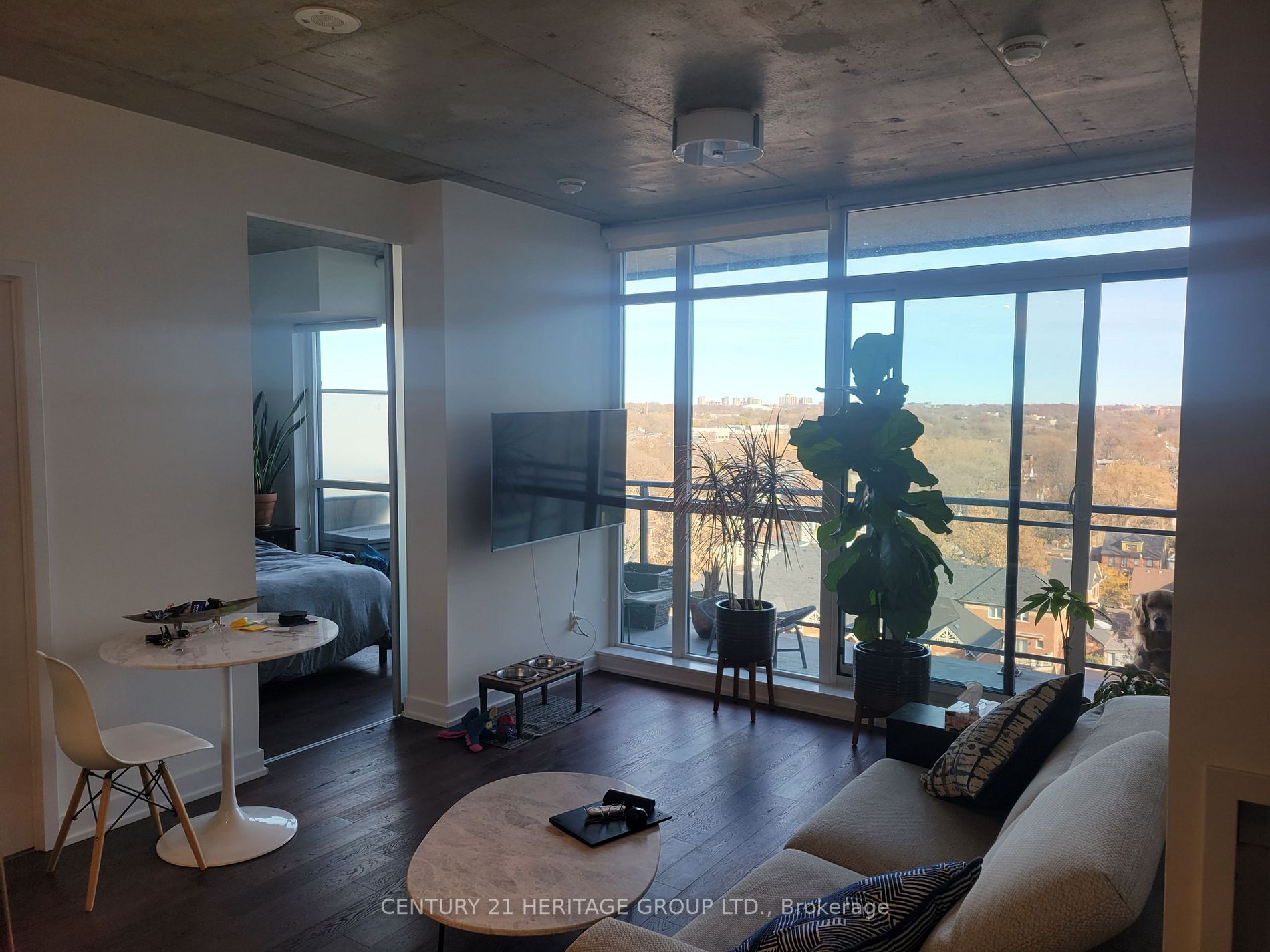 1190 Dundas St E, #1114